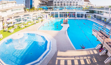 Piscina Hotel Columbus