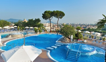 Piscina Hotel Augustus