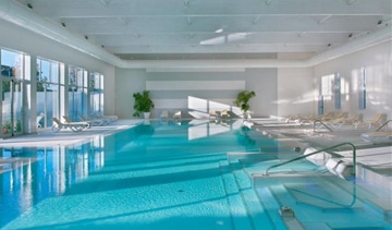 Piscina Hotel Universal